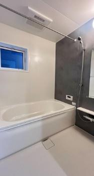 �_�ސ쌧������s���c3���ڂ̐V�z��ˌ��Ă̗���