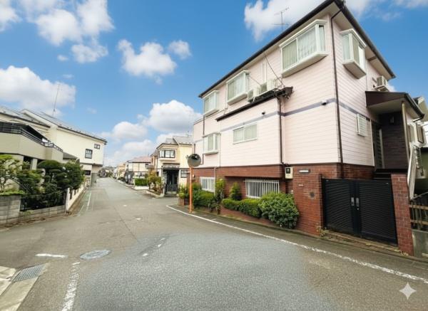 �_�ސ쌧���͌��s�����散��Ӗ{��1���ڂ̓y�n�̑O�ʓ��H�܂ތ��n�ʐ^