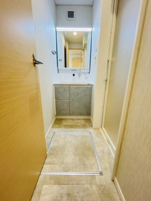 �_�ސ쌧������s����1���ڂ̒��È�ˌ��Ă̐��ʑ�E���ʏ�