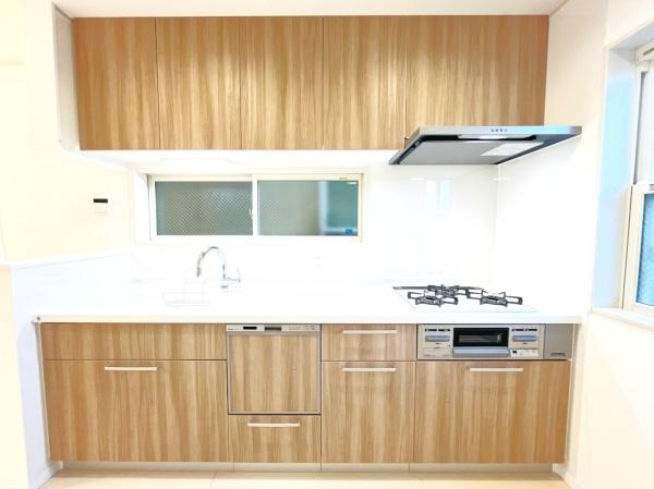 �_�ސ쌧������s����1���ڂ̒��È�ˌ��ẴL�b�`��