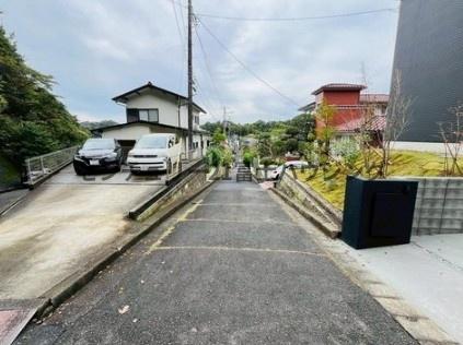 _ސ쌧qs򖾎4ڂ̐VzˌĂ̑OʓH܂ތnʐ^