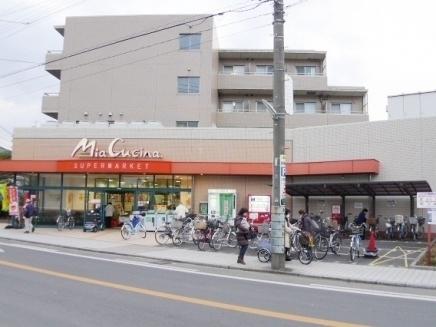 �_�ސ쌧����s���� 669-4�̒��Ã}���V�����̎��ӊ�