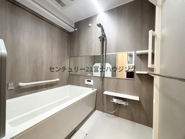 �_�ސ쌧����s���� 669-4�̒��Ã}���V�����̗���