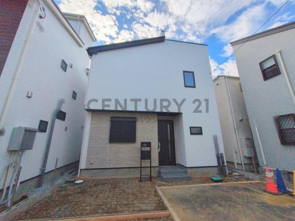 �_�ސ쌧������s�l�{��̐V�z��ˌ��Ẳ摜