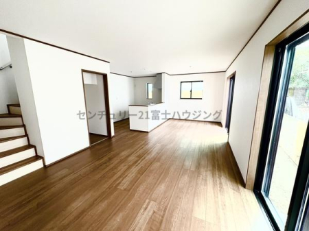 _ސ쌧sCݓ4ڂ̐VzˌẴrO