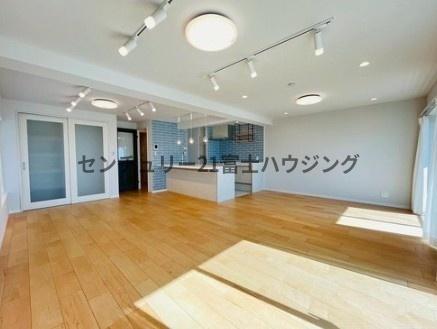 _ސ쌧qsz3ڂ̒Ã}ṼrO