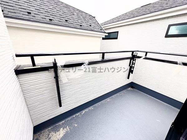 �_�ސ쌧������s���C�ݓ�4���ڂ̐V�z��ˌ��Ẵo���R�j�[