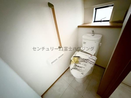 �_�ސ쌧������s���C�ݓ�4���ڂ̐V�z��ˌ��Ẵg�C��