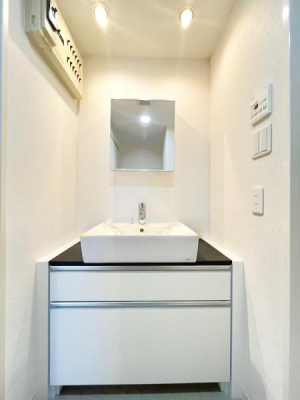 �_�ސ쌧������s�΂��l�̒��Ã}���V�����̐��ʑ�E���ʏ�