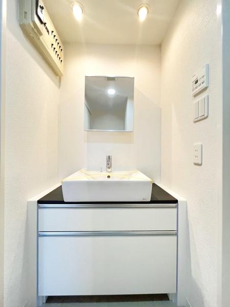 �_�ސ쌧������s�΂��l�̒��Ã}���V�����̐��ʑ�E���ʏ�