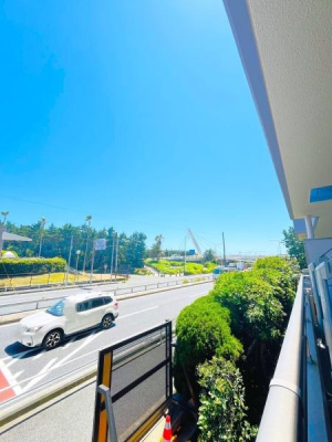 �_�ސ쌧������s�΂��l�̒��Ã}���V�����̏Z�˂���̒��]�ʐ^