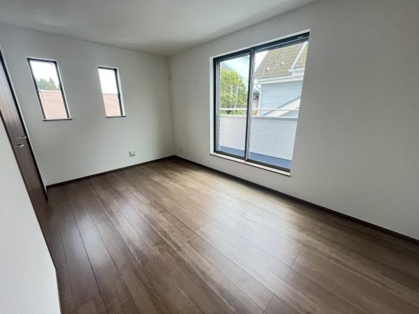 �_�ސ쌧������s����3���ڂ̐V�z��ˌ��Ă̗m��