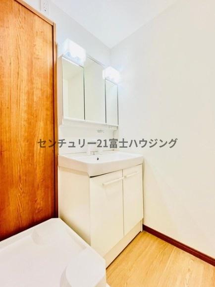 �_�ސ쌧���q�s���{�̒��Ã}���V�����̐��ʑ�E���ʏ�