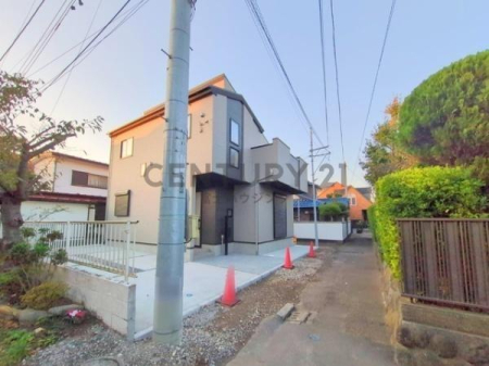 �_�ސ쌧����s�����C��3���ڂ̐V�z��ˌ��Ă̑O�ʓ��H�܂ތ��n�ʐ^