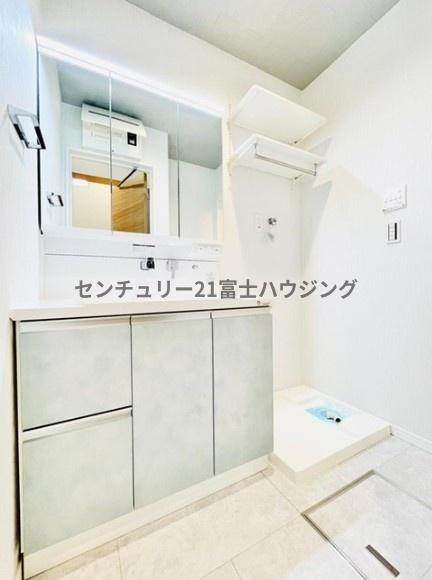 _ސ쌧sCݖk5ڂ̒ÈˌĂ̐ʑEʏ