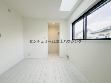 �_�ސ쌧����s�ғ�����5���ڂ̐V�z��ˌ��Ă̐Q��