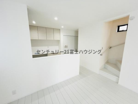 �_�ސ쌧����s�ғ�����5���ڂ̐V�z��ˌ��Ẵ��r���O