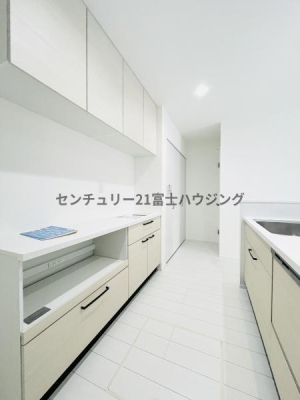 �_�ސ쌧����s�ғ�����5���ڂ̐V�z��ˌ��ẴL�b�`��