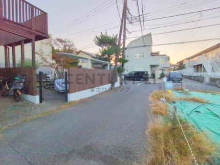 �_�ސ쌧����s����������2���ڂ̓y�n�̑O�ʓ��H�܂ތ��n�ʐ^