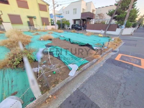 �_�ސ쌧����s����������2���ڂ̓y�n�̑O�ʓ��H�܂ތ��n�ʐ^