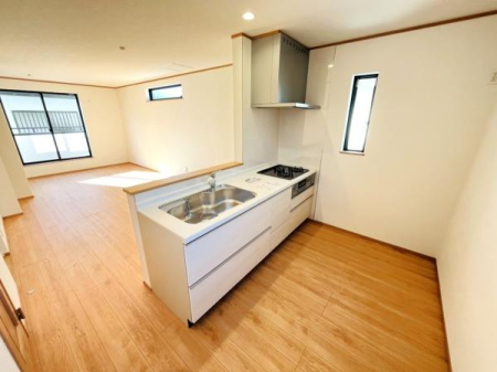 �_�ސ쌧����s�{��3���ڂ̐V�z��ˌ��Ẵ��r���O