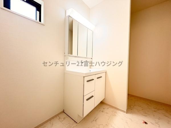 �_�ސ쌧������s����2���ڂ̐V�z��ˌ��Ă̐��ʑ�E���ʏ�