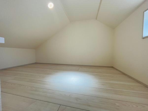 �_�ސ쌧������s�����u2���ڂ̐V�z��ˌ��Ă̂��̑�����