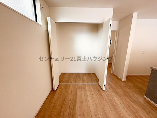 �_�ސ쌧������s����2���ڂ̐V�z��ˌ��Ă̎��[