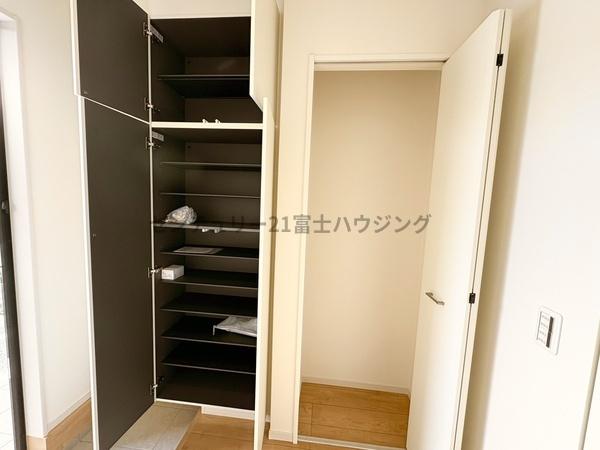 �_�ސ쌧������s����2���ڂ̐V�z��ˌ��Ă̎��[