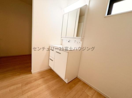 �_�ސ쌧������s����2���ڂ̐V�z��ˌ��Ă̐��ʑ�E���ʏ�