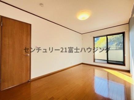 _ސ쌧s4ڂ̒ÈˌĂ̗m