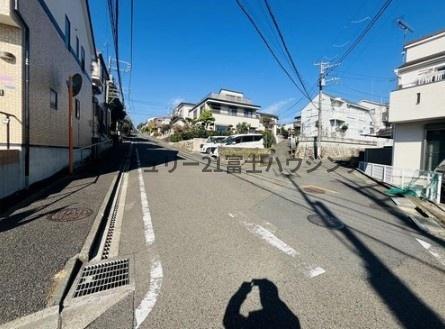 _ސ쌧s4ڂ̒ÈˌĂ̑OʓH܂ތnʐ^