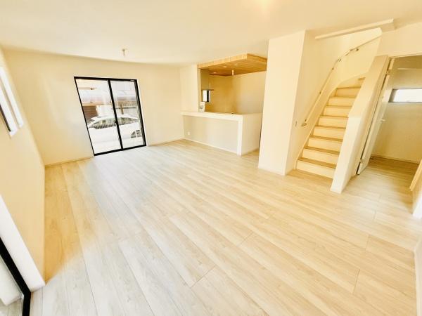 �_�ސ쌧���ˎs�K���̐V�z��ˌ��Ẵ��r���O