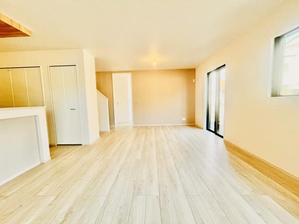 �_�ސ쌧���ˎs�K���̐V�z��ˌ��Ẵ��r���O