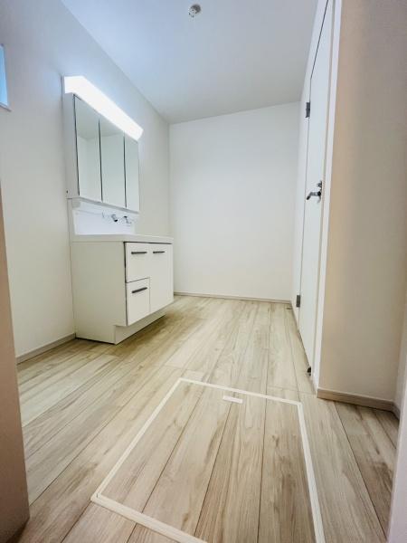 �_�ސ쌧������s����1���ڂ̐V�z��ˌ��Ă̐��ʑ�E���ʏ�