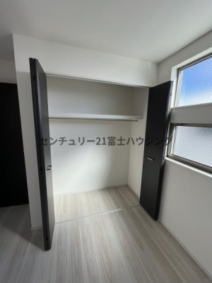 �_�ސ쌧������s���5���ڂ̐V�z��ˌ��Ă̎��[