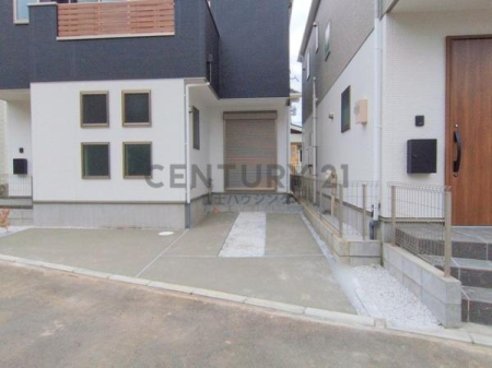 _ސ쌧s5ڂ̐VzˌĂ̒ԏ