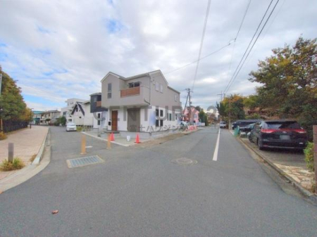 _ސ쌧s5ڂ̐VzˌĂ̑OʓH܂ތnʐ^