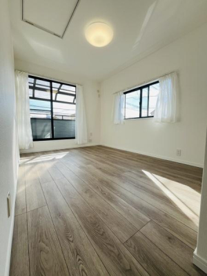 �_�ސ쌧������s�����C�݂̒��È�ˌ��Ă̐Q��