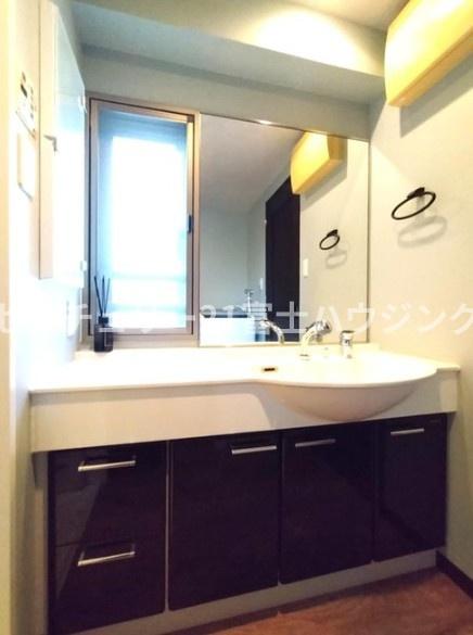 _ސ쌧sАC3ڂ̒Ã}V̐ʑEʏ