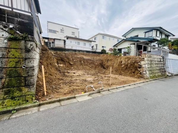 _ސ쌧qsz1ڂ̐VzˌĂ̑OʓH܂ތnʐ^