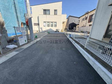 _ސ쌧ˎs쒬̐VzˌĂ̑OʓH܂ތnʐ^