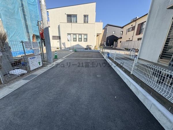 _ސ쌧ˎs쒬̐VzˌĂ̑OʓH܂ތnʐ^