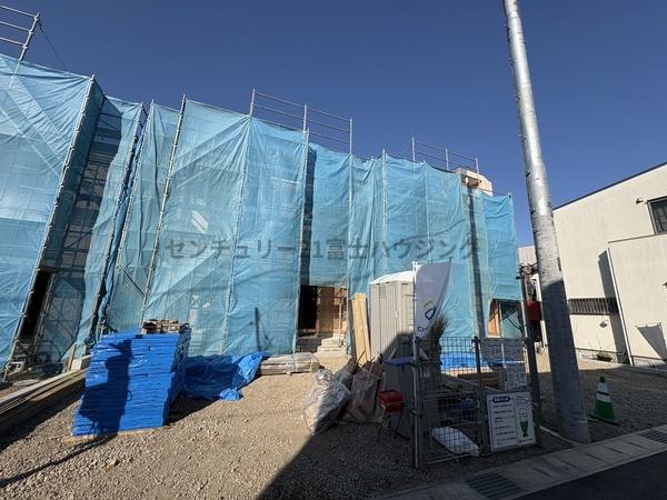 �_�ސ쌧���ˎs���쒬�̐V�z��ˌ��Ă̌��n�O�ώʐ^