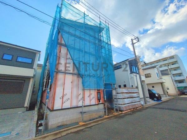 _ސ쌧s̐VzˌĂ̑OʓH܂ތnʐ^