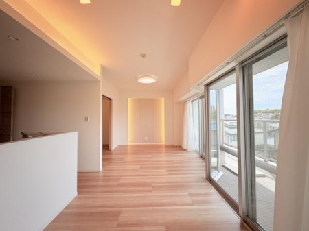 �_�ސ쌧����s�{����6���ڂ̒��Ã}���V�����̃��r���O