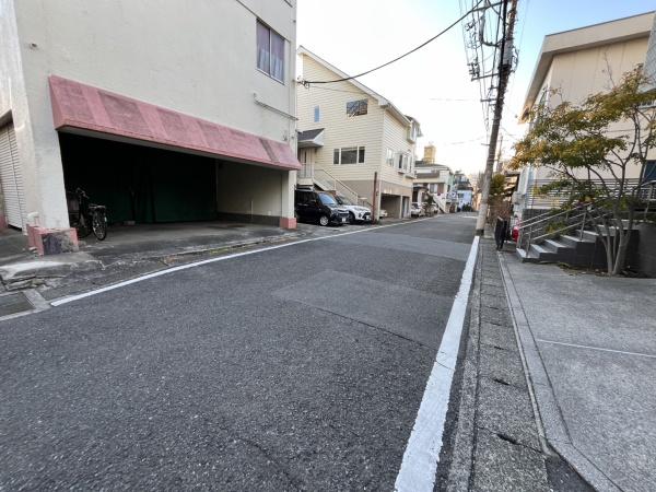 _ސ쌧qsD2ڂ̓yn̑OʓH܂ތnʐ^