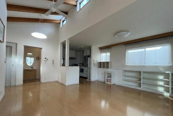 _ސ쌧sӎ4ڂ̒ÈˌẴrO