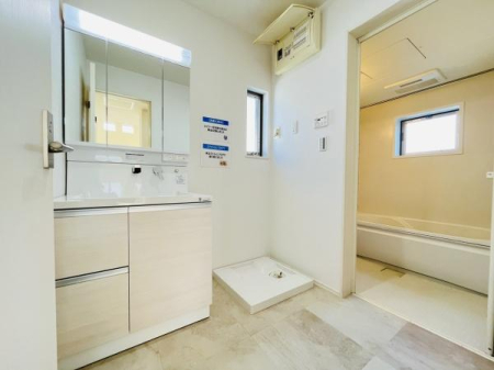 _ސ쌧sc1ڂ̒ÈˌĂ̐ʑEʏ