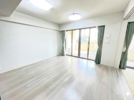 �_�ސ쌧���l�s��q��X6���ڂ̒��Ã}���V�����̃��r���O